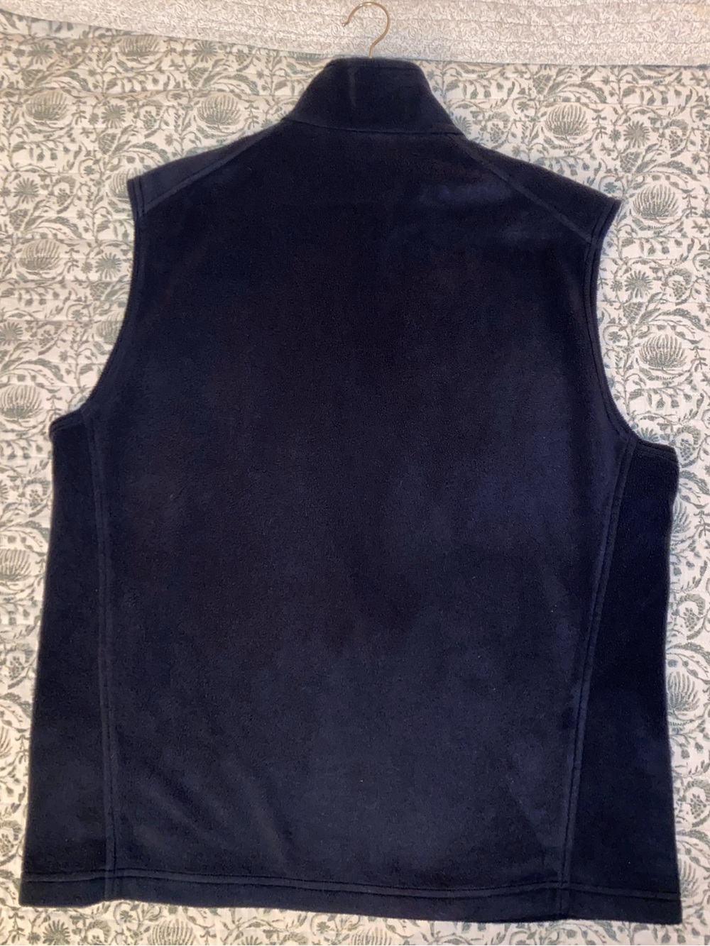 Men’s Charcoal Gray Columbia Vest, size Large - Picture 3 of 9